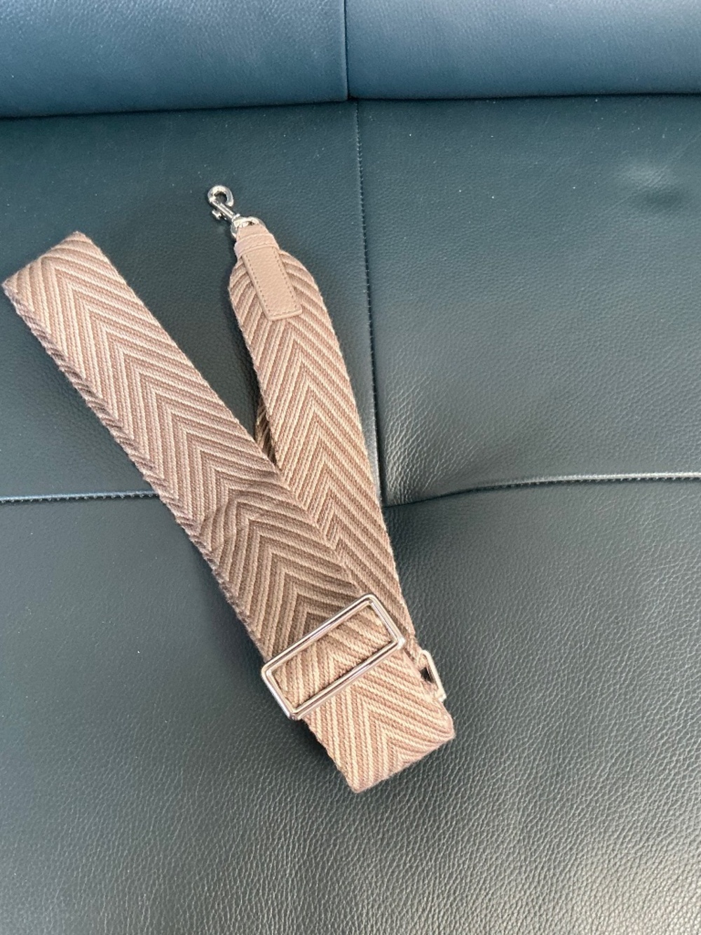 Marc Jacobs taupe beige woven strap